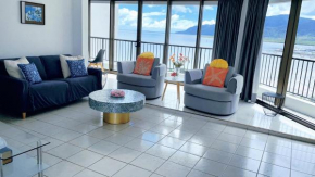 Cairns Ocean View Apartment in Aquarius